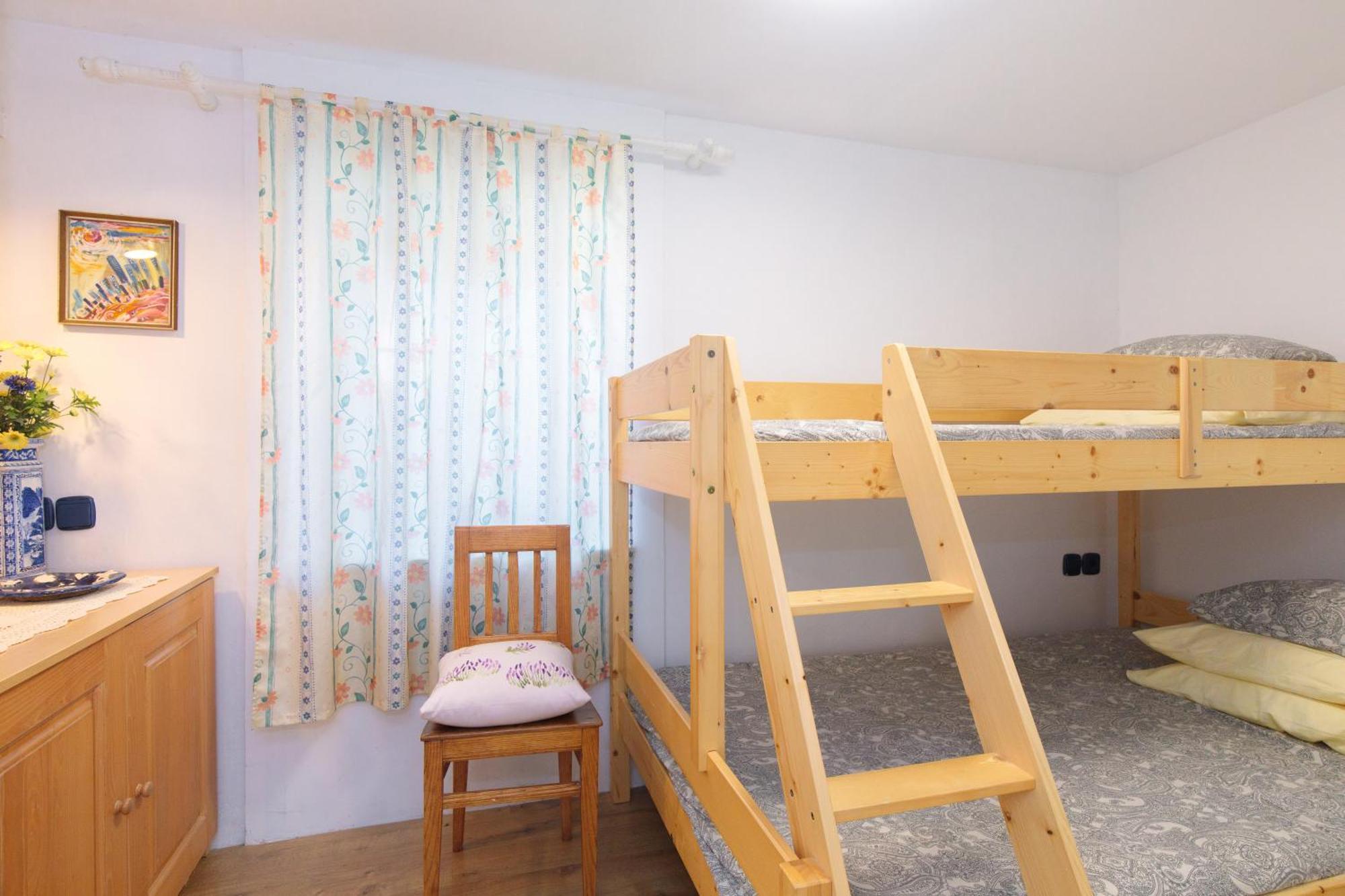 Apartment Villa Marija, Pinezici 克尔克 外观 照片