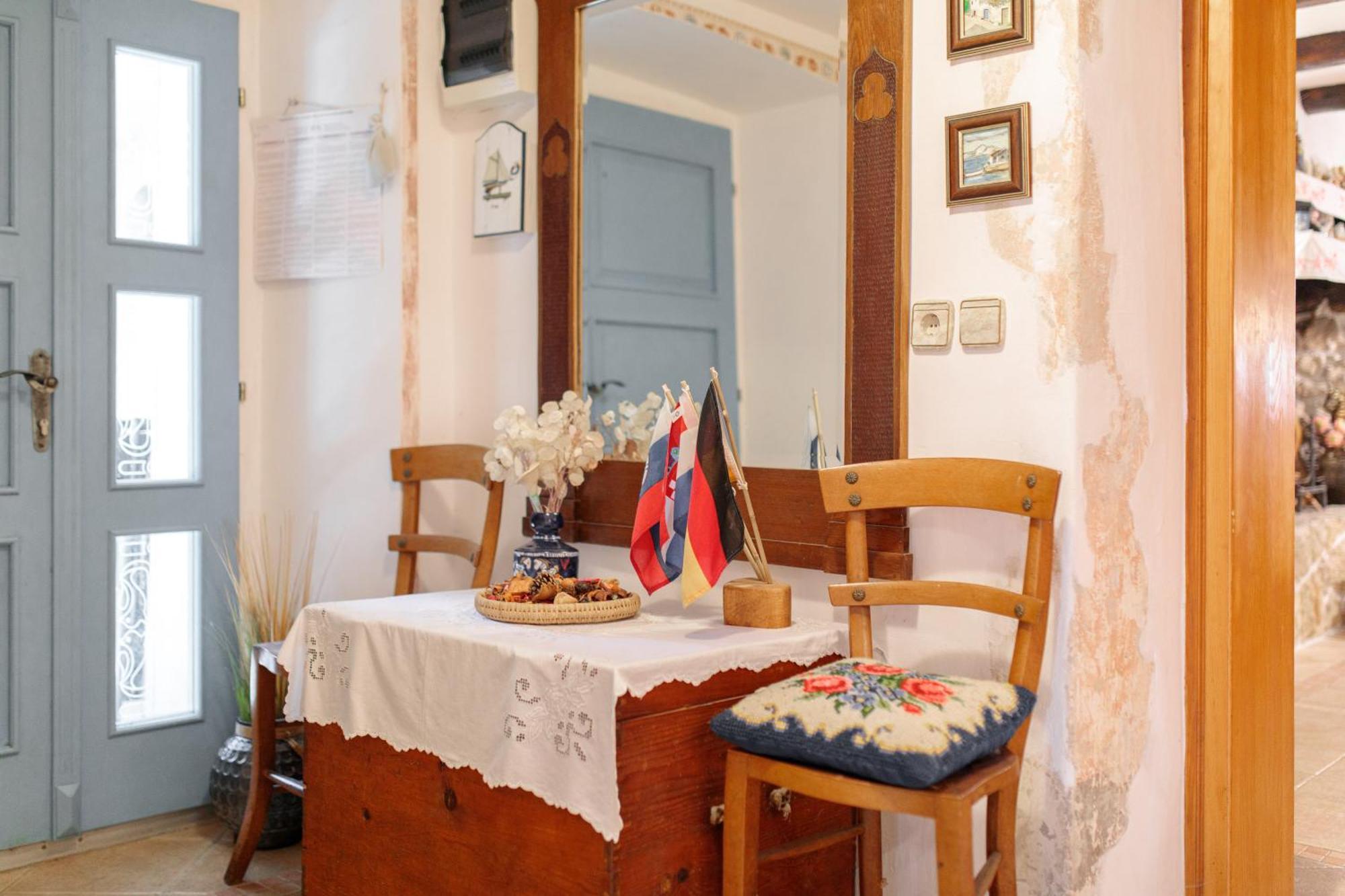 Apartment Villa Marija, Pinezici 克尔克 外观 照片