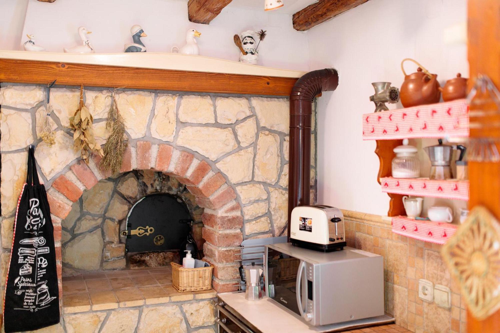 Apartment Villa Marija, Pinezici 克尔克 外观 照片